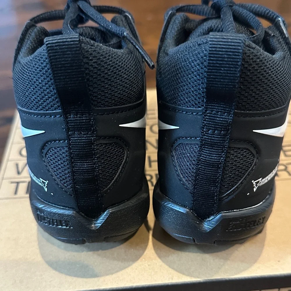 Nike Kids Black and White cleats - Picture 2 of 5